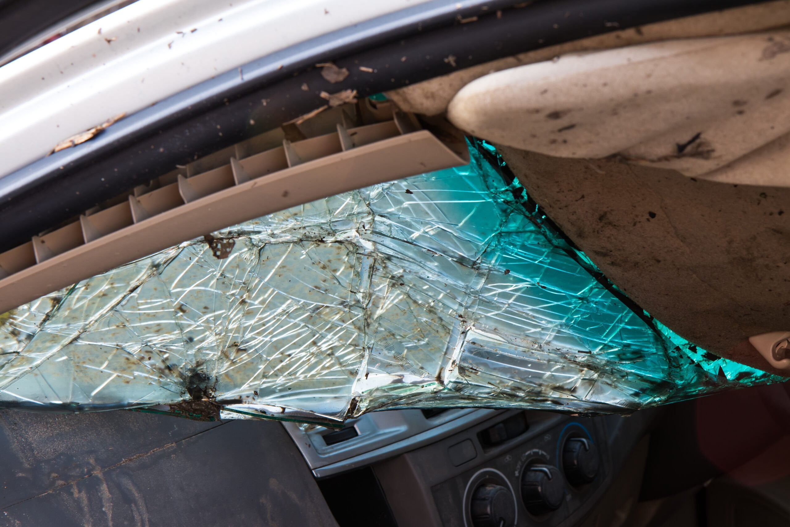 Windshield Repair Houston: Restoring Clarity to Your Drive