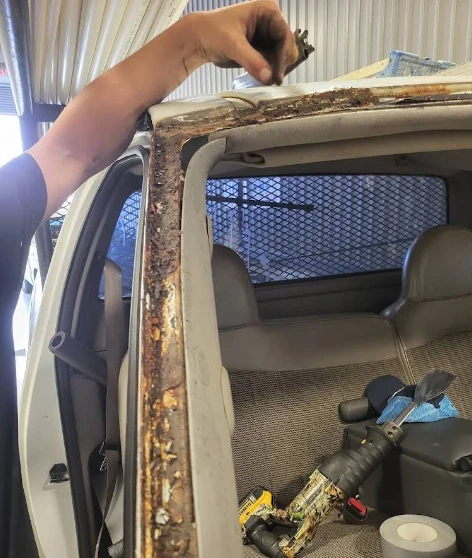 windshield rubber seal replacement with tlc auto glass center in Katy, TX